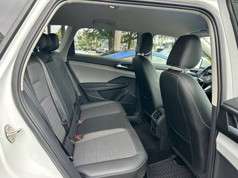 Used 2022 Volkswagen Taos SE FWD image 44