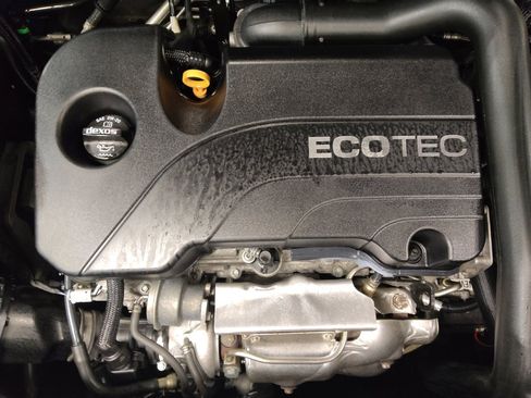 Used 2019 Chevrolet Equinox LT w/ Driver Convenience Package FWD image 30