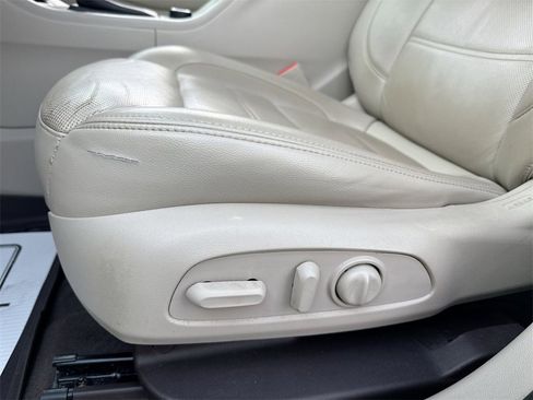 Used 2019 GMC Acadia Denali w/ Technology Package image 12