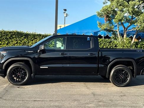 Used 2022 GMC Sierra 1500 Elevation w/ LPO, Elevation Black Package image 7