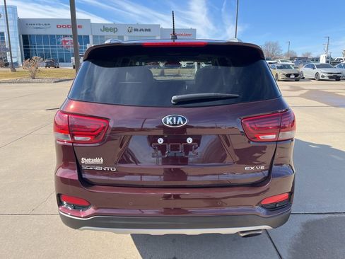 Used 2020 Kia Sorento EX image 4