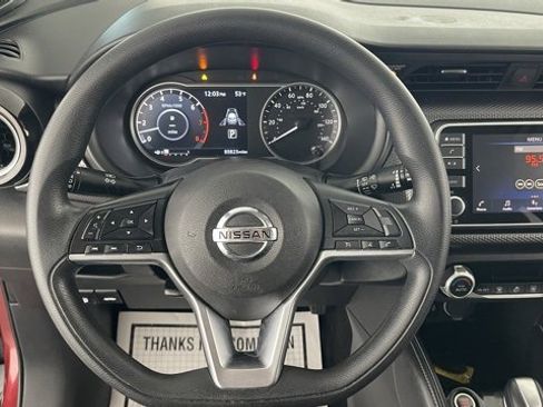 Used 2020 Nissan Kicks SV image 35