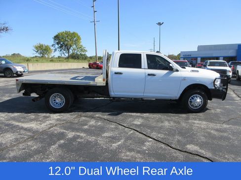 Used 2019 RAM 3500 Tradesman w/ Chrome Appearance Group image 6