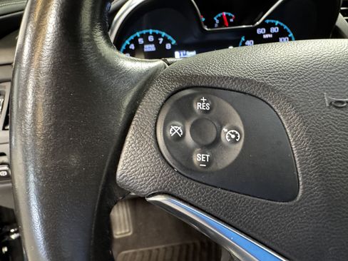 Used 2018 Chevrolet Impala Premier FWD image 18