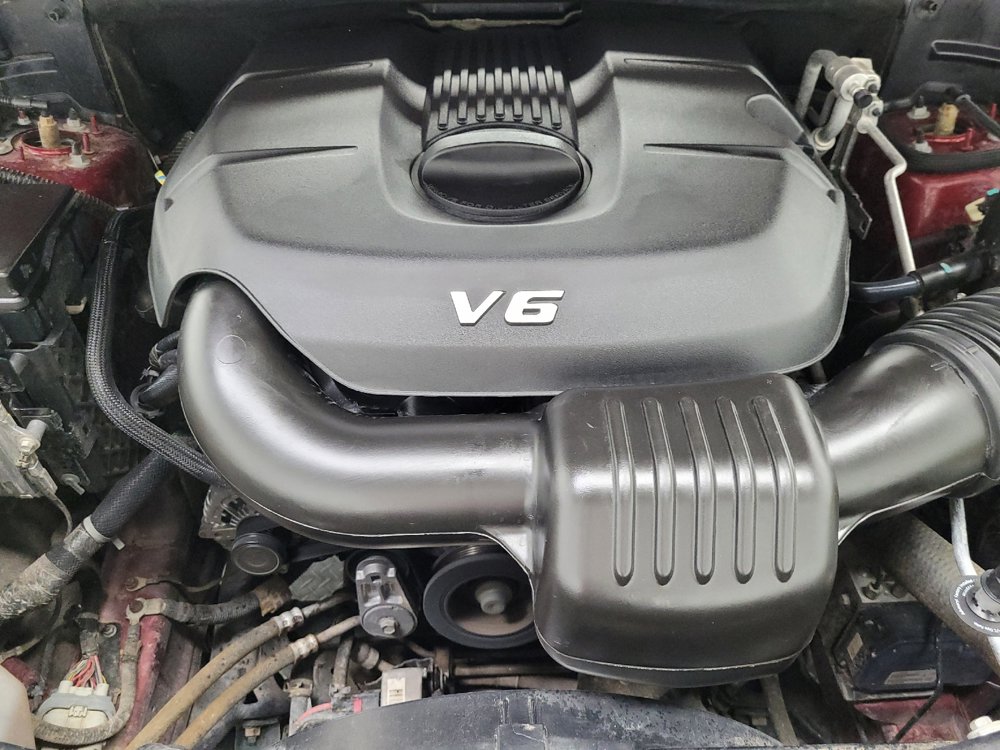 Used 2014 Jeep Grand Cherokee Overland w/ Advanced Technology Group AWD/4WD image 30