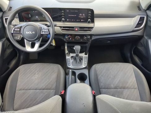 Used 2024 Kia Seltos LX AWD/4WD image 15