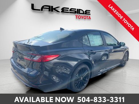 New 2026 Toyota Camry SE image 5