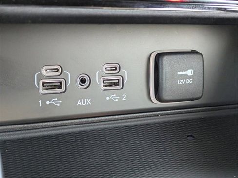 New 2025 Jeep Grand Cherokee Limited image 24