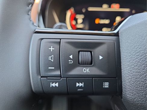 New 2026 Nissan Pathfinder Platinum AWD/4WD image 17