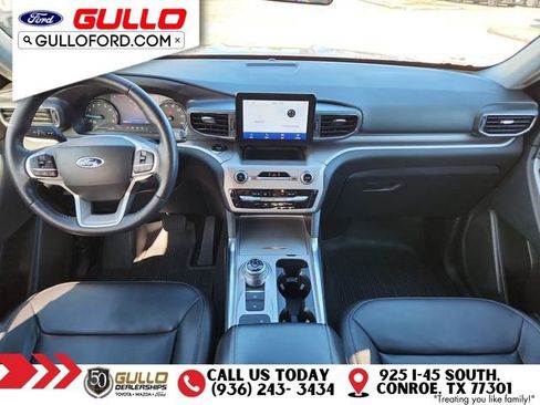 Used 2022 Ford Explorer XLT w/ Equipment Group 202A image 11