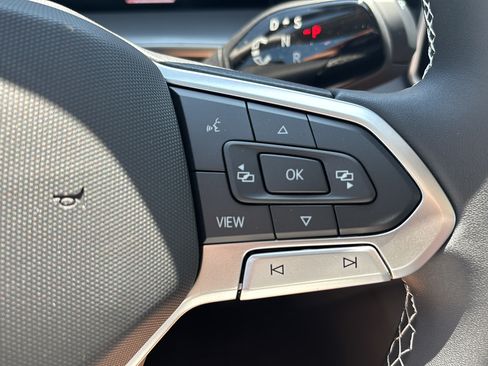 New 2026 Volkswagen Tiguan SE AWD/4WD image 23