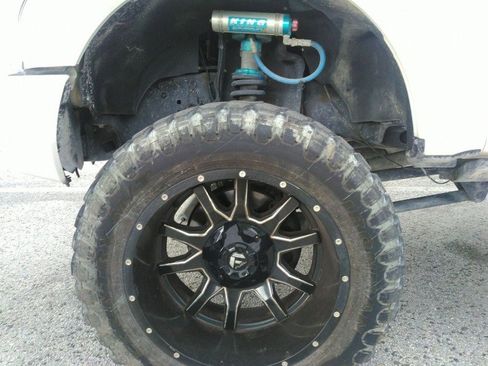 Used 2017 Ford F250 Platinum w/ Platinum Ultimate Package image 5