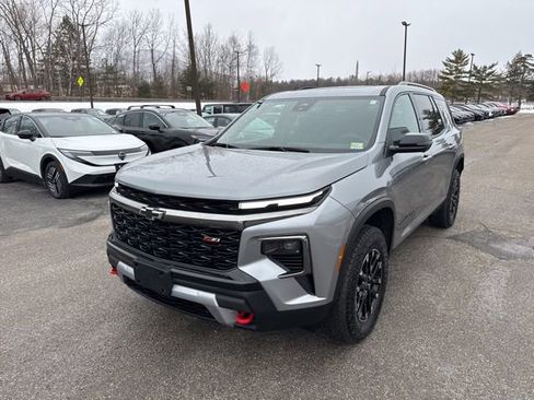 Used 2025 Chevrolet Traverse Z71 w/ Driver Confidence Package image 32