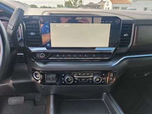 Used 2024 Chevrolet Silverado 3500 High Country w/ High Country Premium Package AWD/4WD image 21