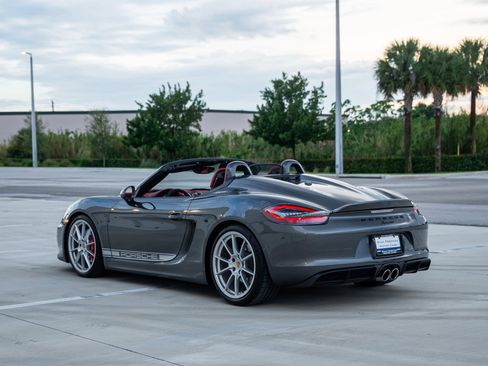 Used 2016 Porsche Boxster Spyder image 4