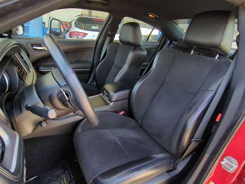 Used 2022 Dodge Charger R/T w/ Plus Group RWD image 21