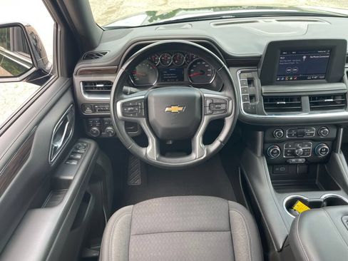 Used 2023 Chevrolet Tahoe LS AWD/4WD image 2