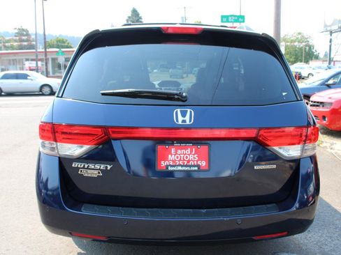 Used 2015 Honda Odyssey Touring image 5
