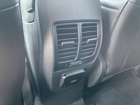 Used 2017 Ford Escape Titanium AWD/4WD image 10