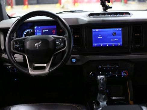 Used 2023 Ford Bronco Badlands w/ Sasquatch Package image 20