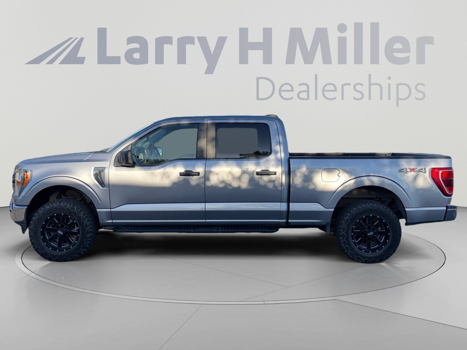 Used 2021 Ford F150 XLT w/ Trailer Tow Package AWD/4WD image 2