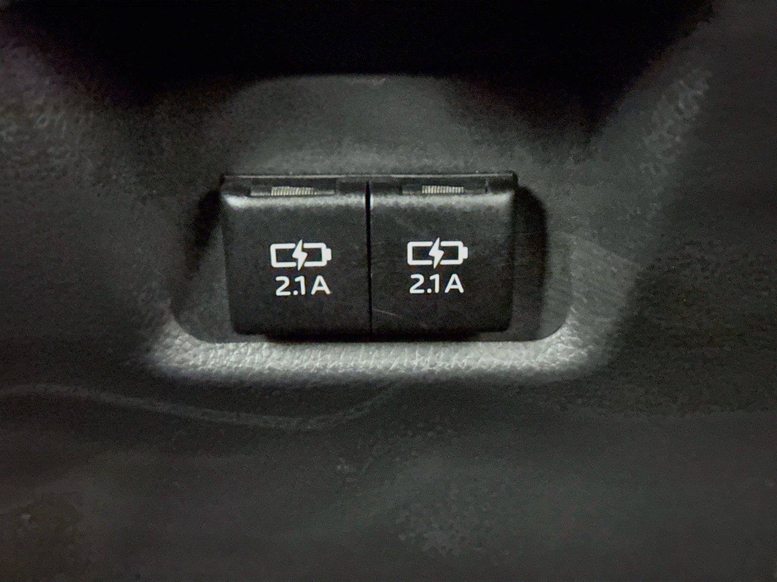 Used 2019 Toyota RAV4 XLE w/ Convenience Package FWD image 37