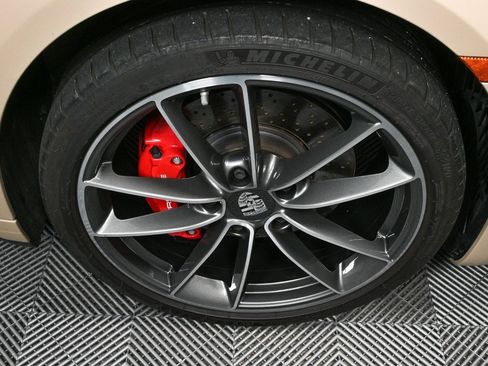 Certified 2023 Porsche 911 Targa 4S image 38