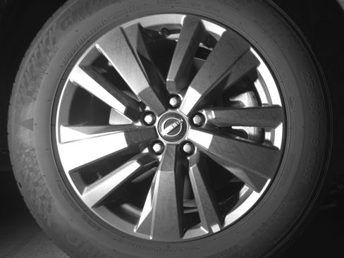 Used 2025 Nissan Pathfinder SV image 13