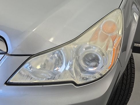 Used 2011 Subaru Outback 3.6R Limited image 30