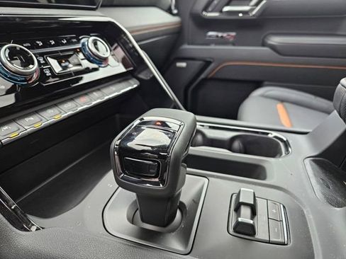 Used 2025 GMC Sierra 1500 AT4 w/ AT4 Premium Package image 23