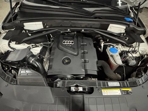 Used 2016 Audi Q5 2.0T Premium Plus w/ Technology Package image 29