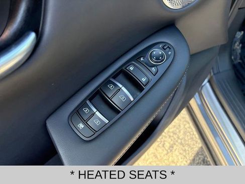 Certified 2025 INFINITI QX50 Sport image 11