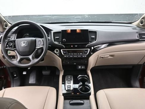 Used 2022 Honda Pilot Touring image 28