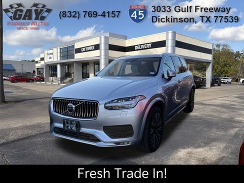 Used 2021 Volvo XC90 T5 Momentum w/ Climate Package image 3