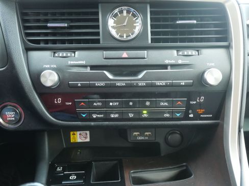 Certified 2022 Lexus RX 350 FWD w/ Premium Package image 17