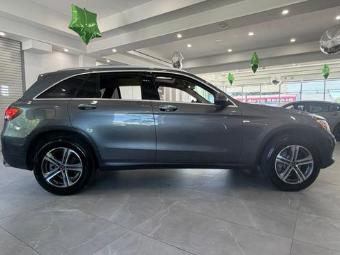 Used 2018 Mercedes-Benz GLC 300 4MATIC image 9