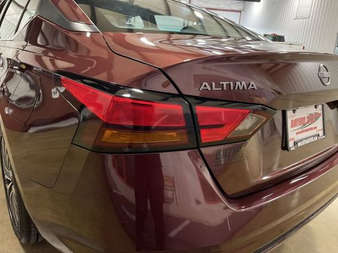 Used 2024 Nissan Altima 2.5 SV FWD image 23