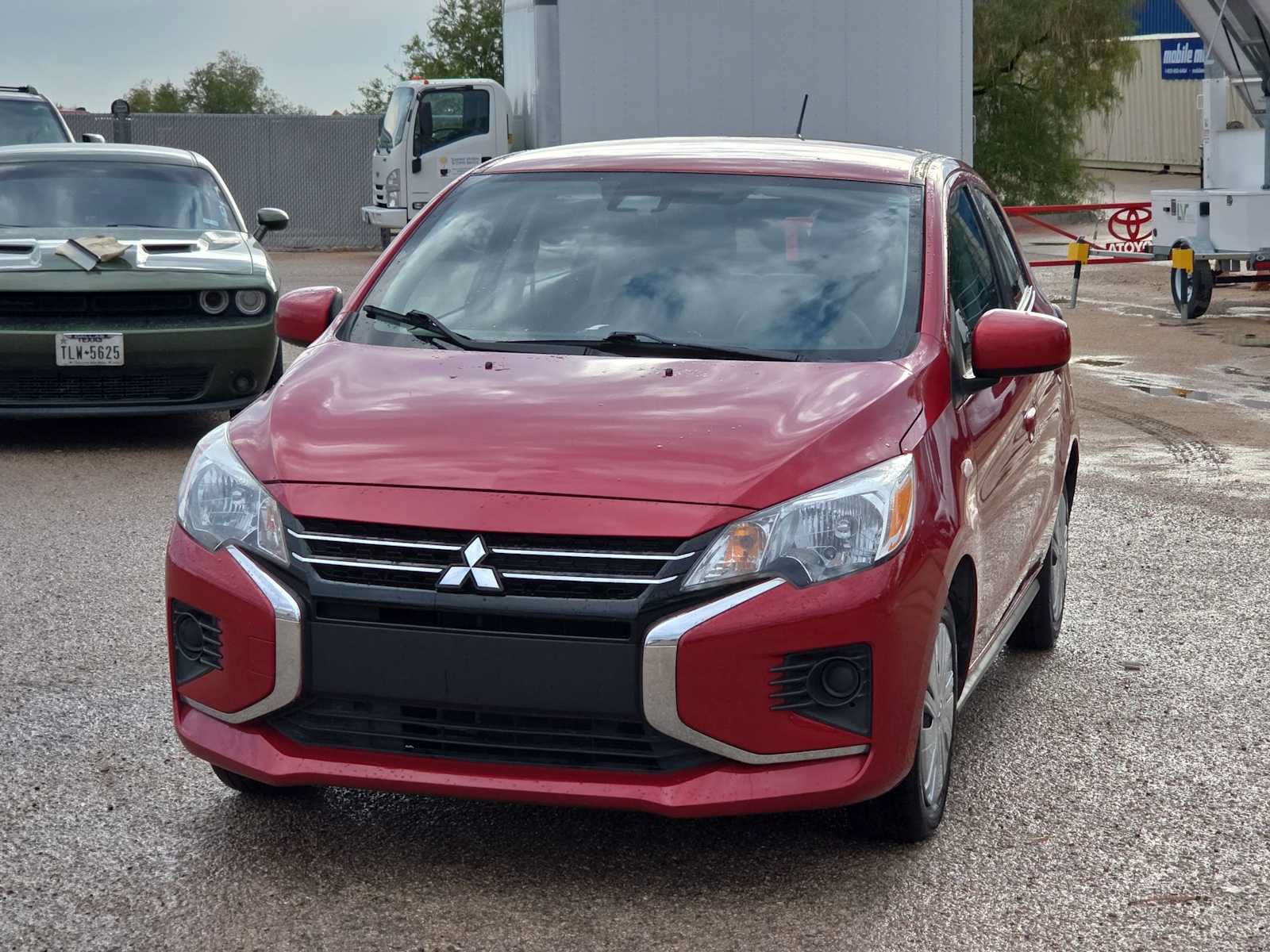 Used 2024 Mitsubishi Mirage ES FWD image 3