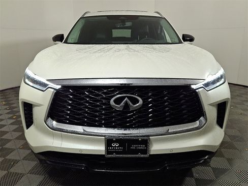 Certified 2025 INFINITI QX60 Luxe image 2