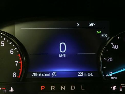 Used 2023 Ford Explorer XLT w/ Equipment Group 202A AWD/4WD image 34