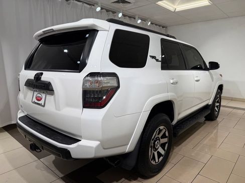 Used 2021 Toyota 4Runner TRD Off-Road Premium w/ Moonroof Package AWD/4WD image 5