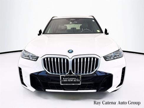 Used 2026 BMW X5 xDrive50e w/ M Sport Package AWD/4WD image 2