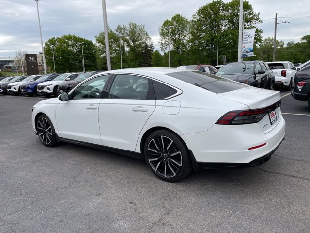 Used 2023 Honda Accord Touring image 5