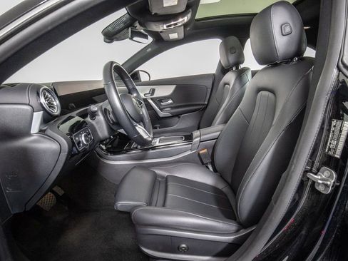 Used 2025 Mercedes-Benz CLA 250 image 8