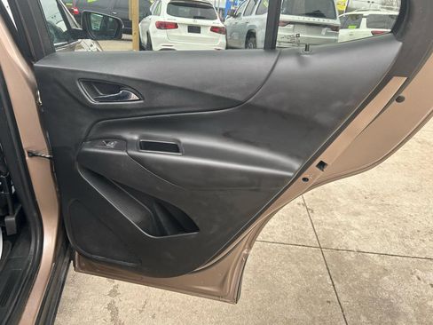 Used 2019 Chevrolet Equinox LT image 15