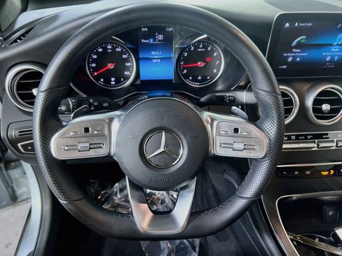 Used 2021 Mercedes-Benz GLC 300 4MATIC image 11