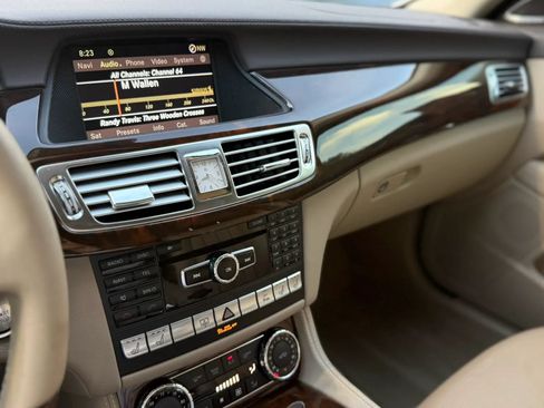 Used 2012 Mercedes-Benz CLS 550 image 30
