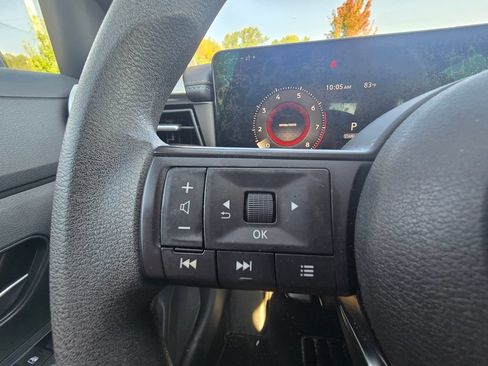 Used 2025 Nissan Kicks SV w/ SV Premium Package FWD image 22