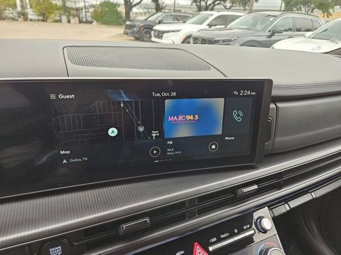 Used 2025 Hyundai Santa Fe Calligraphy image 18