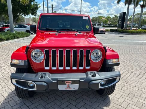 Used 2021 Jeep Wrangler Unlimited Sahara AWD/4WD image 8